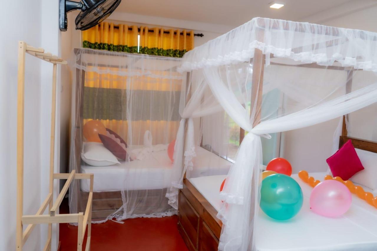Rainforest Holiday Inn Deniyaya Dış mekan fotoğraf