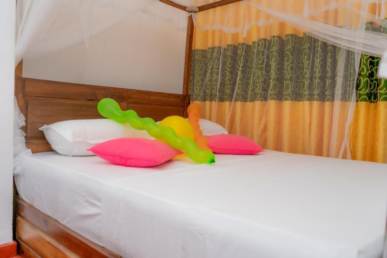Rainforest Holiday Inn Deniyaya Dış mekan fotoğraf
