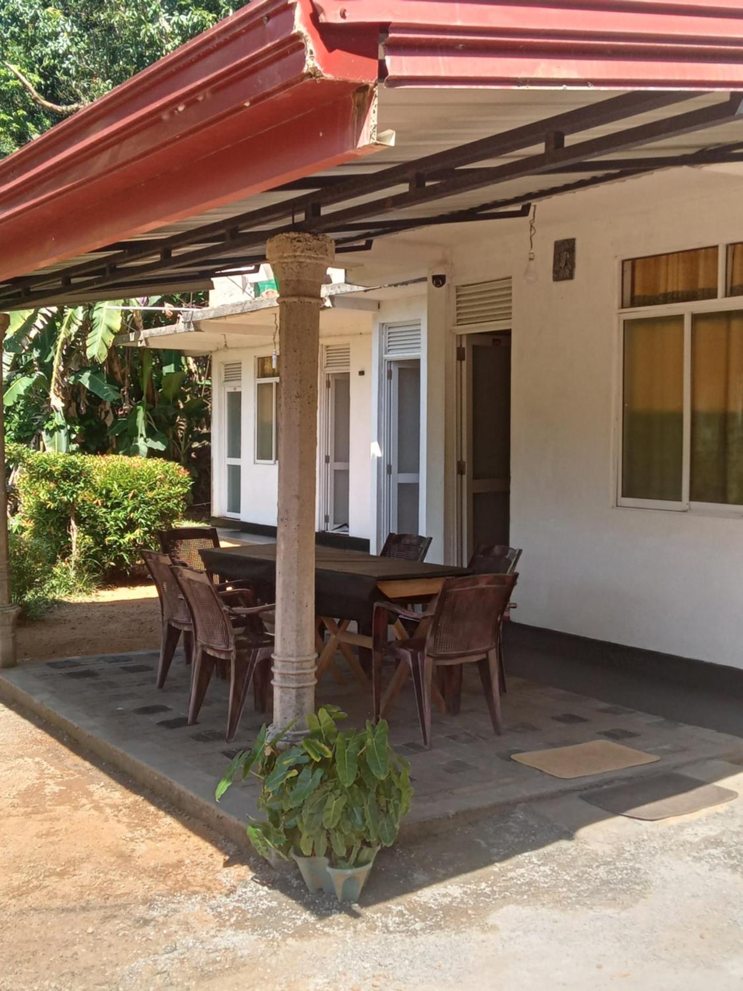Rainforest Holiday Inn Deniyaya Dış mekan fotoğraf
